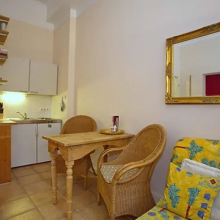 Apartment Ferienwohnung-im-aegidienhof Lubeck